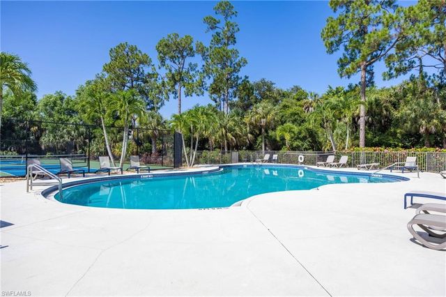 789 Coldstream CT, Naples, FL 34104