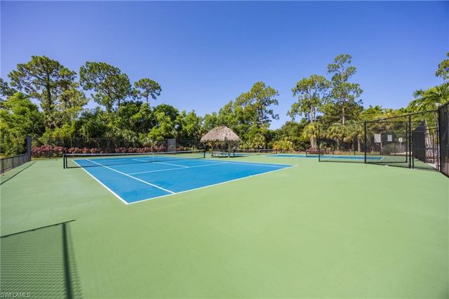 789 Coldstream CT, Naples, FL 34104