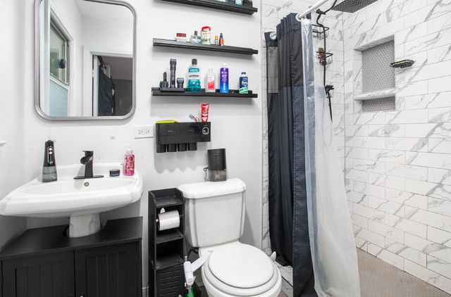 2414 S Martin Street, Kilgore, TX 75662