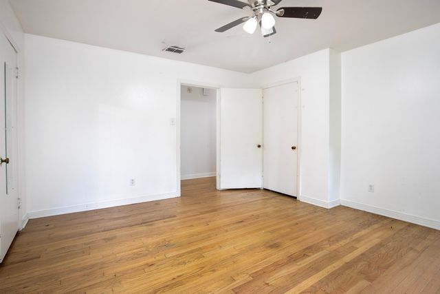 2414 S Martin Street, Kilgore, TX 75662