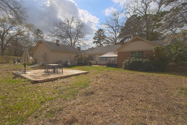 2414 S Martin Street, Kilgore, TX 75662