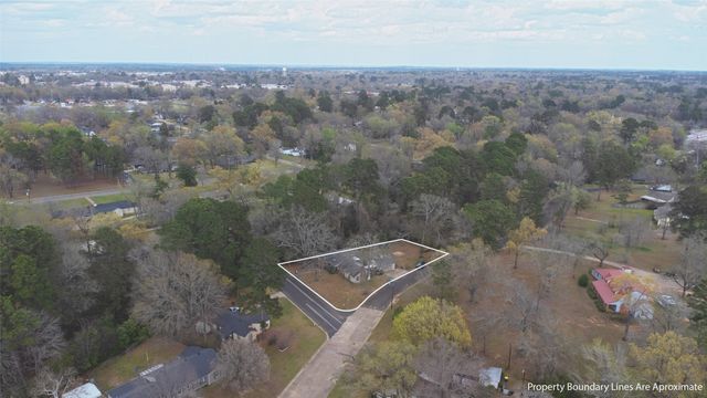 2414 S Martin Street, Kilgore, TX 75662