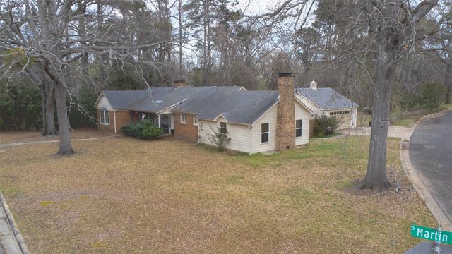 2414 S Martin Street, Kilgore, TX 75662