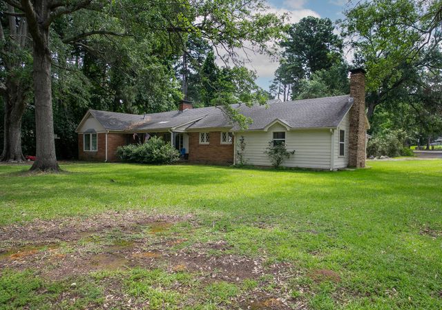 2414 S Martin Street, Kilgore, TX 75662