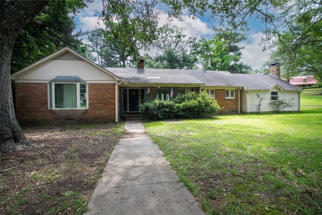 2414 S Martin Street, Kilgore, TX 75662