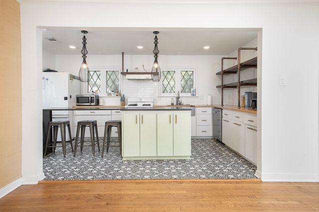 2414 S Martin Street, Kilgore, TX 75662