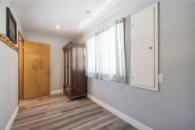 1308 L Ave NE, Cedar Rapids, IA 52402