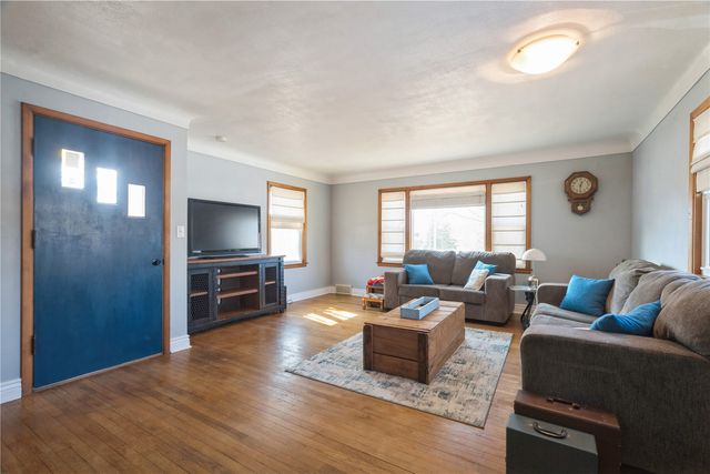 1308 L Ave NE, Cedar Rapids, IA 52402