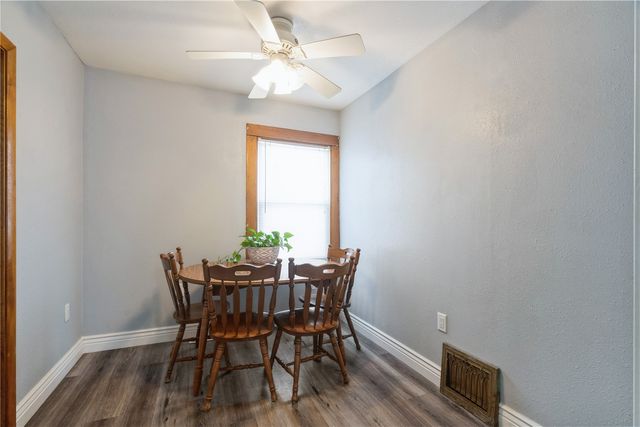 1308 L Ave NE, Cedar Rapids, IA 52402