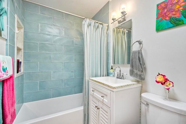 1080 Buena Place, Carlsbad, CA 92008