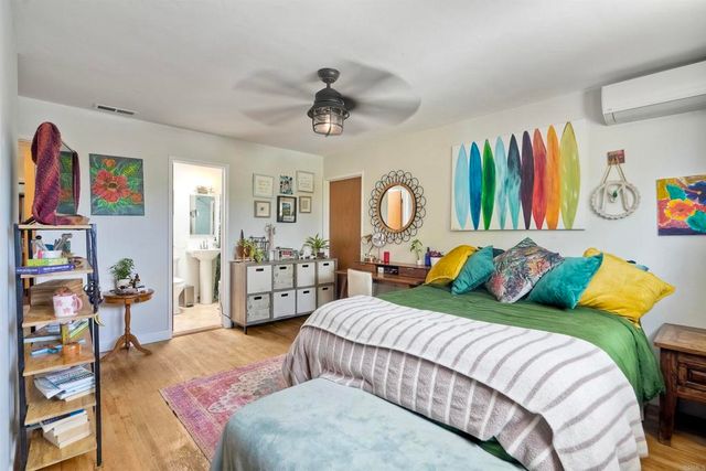 1080 Buena Place, Carlsbad, CA 92008