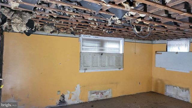 2715 W WESTMORELAND ST, Philadelphia, PA 19129