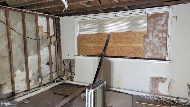 2715 W WESTMORELAND ST, Philadelphia, PA 19129