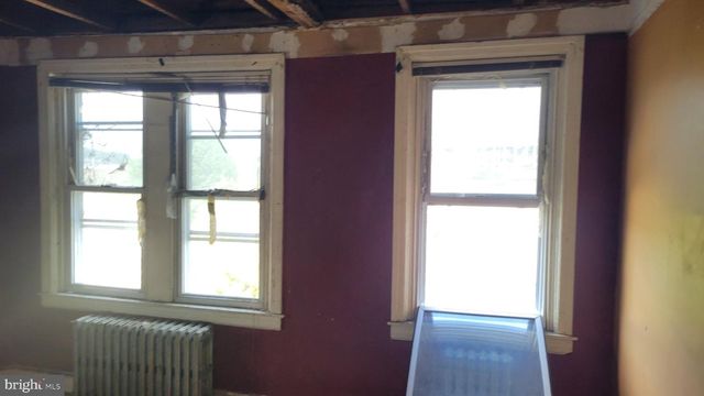 2715 W WESTMORELAND ST, Philadelphia, PA 19129