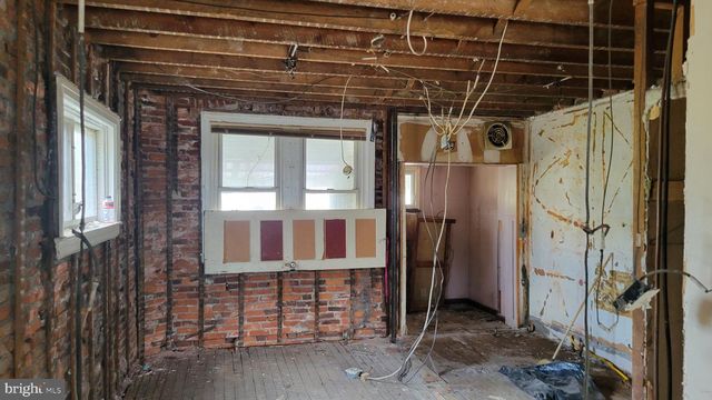 2715 W WESTMORELAND ST, Philadelphia, PA 19129