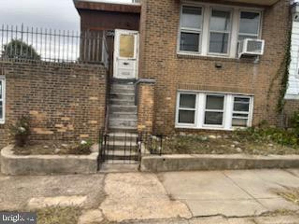 2715 W WESTMORELAND ST, Philadelphia, PA 19129