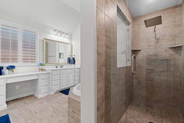 1008 Highpoint Way, Roanoke, TX 76262