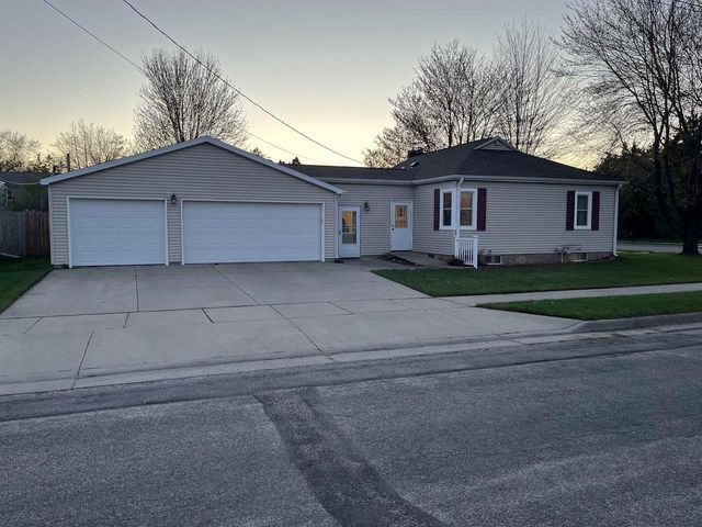 1440 OAK STREET, Wisconsin Rapids, WI 54494
