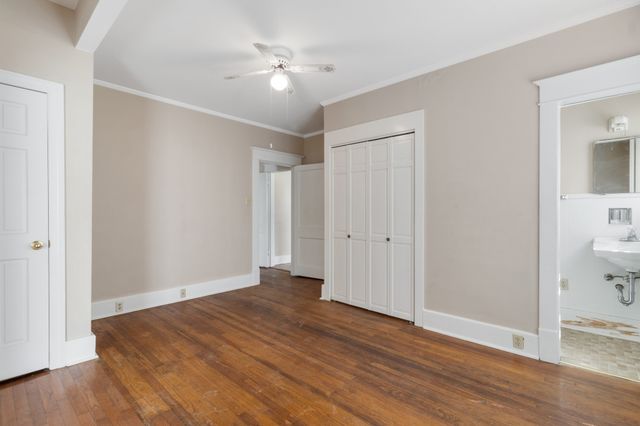 612 Anderson Dr, Clarksville, TN 37040