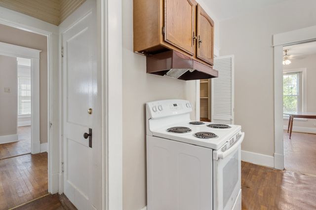 612 Anderson Dr, Clarksville, TN 37040