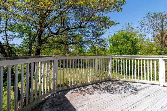 612 Anderson Dr, Clarksville, TN 37040