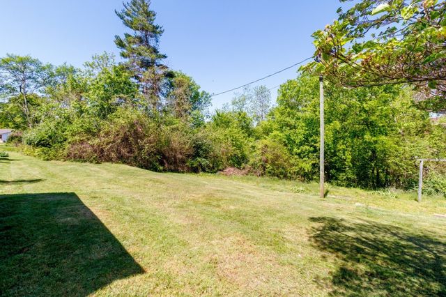 612 Anderson Dr, Clarksville, TN 37040
