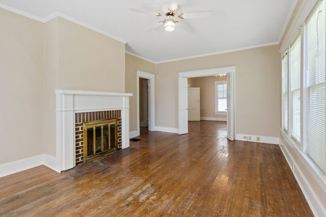 612 Anderson Dr, Clarksville, TN 37040