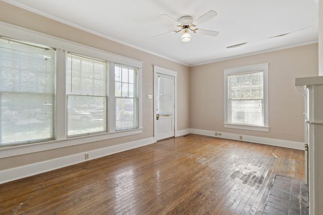 612 Anderson Dr, Clarksville, TN 37040