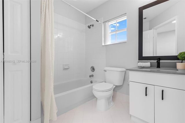 2256 NW 170th Avenue 2256, Pembroke Pines, FL 33028