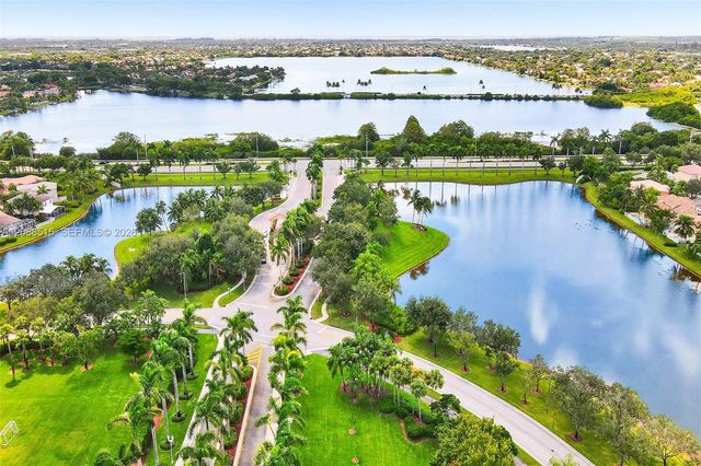 2256 NW 170th Avenue 2256, Pembroke Pines, FL 33028