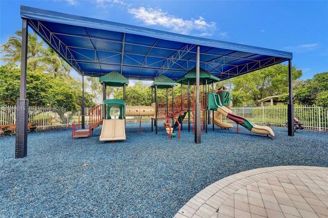 2256 NW 170th Avenue 2256, Pembroke Pines, FL 33028