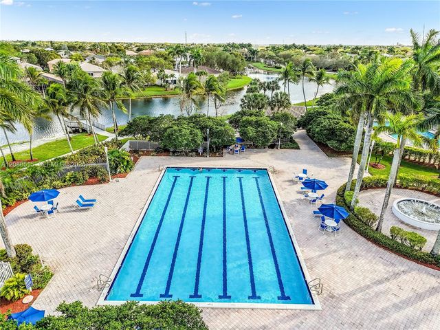2256 NW 170th Avenue 2256, Pembroke Pines, FL 33028