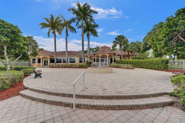 2256 NW 170th Avenue 2256, Pembroke Pines, FL 33028