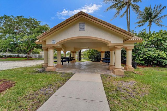 2256 NW 170th Avenue 2256, Pembroke Pines, FL 33028