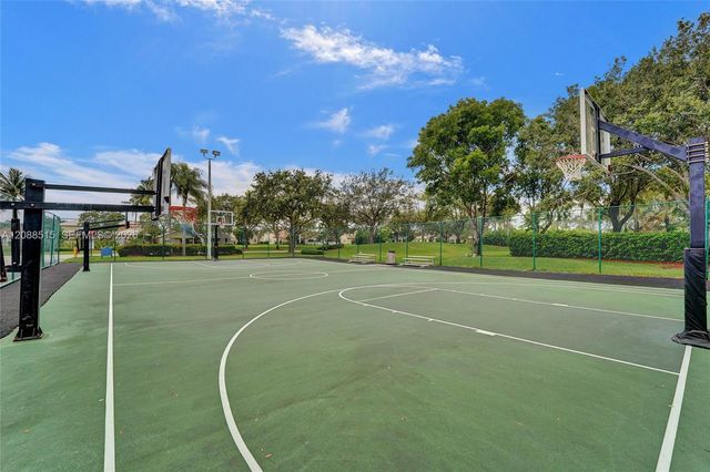 2256 NW 170th Avenue 2256, Pembroke Pines, FL 33028