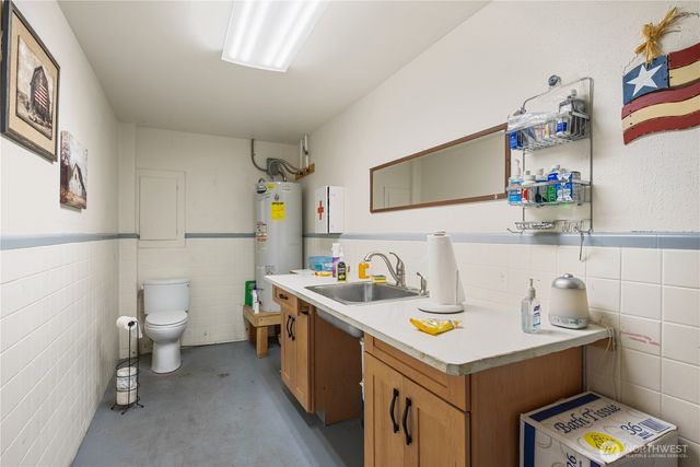 301 Allen Street, Kelso, WA 98626