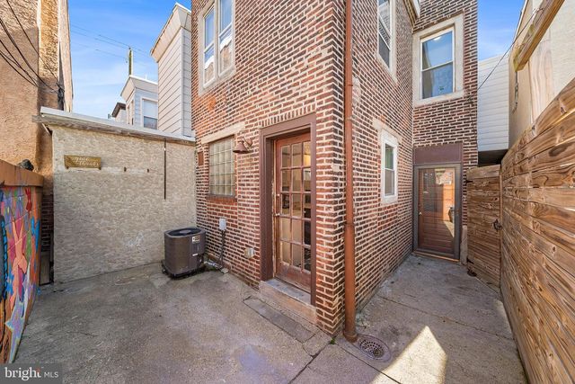 2568 MEMPHIS ST, Philadelphia, PA 19125