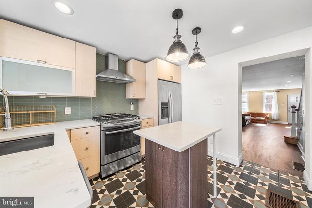 2568 MEMPHIS ST, Philadelphia, PA 19125