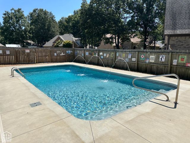 5902 Friendship Circle, Jonesboro, AR 72404