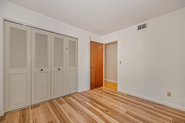 6932 Toluca Ln, Citrus Heights, CA 95621