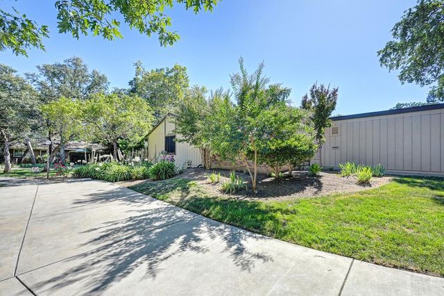 6932 Toluca Ln, Citrus Heights, CA 95621