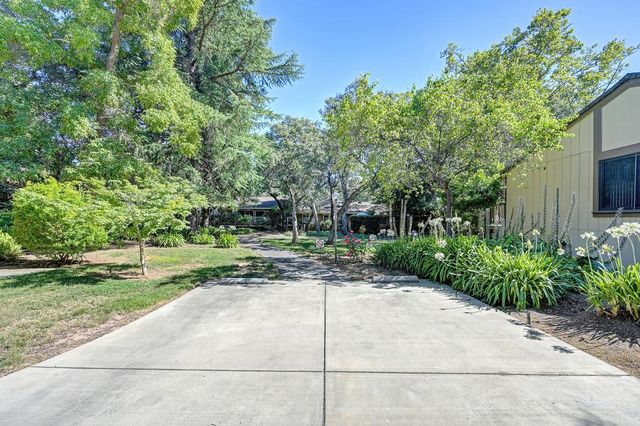 6932 Toluca Ln, Citrus Heights, CA 95621