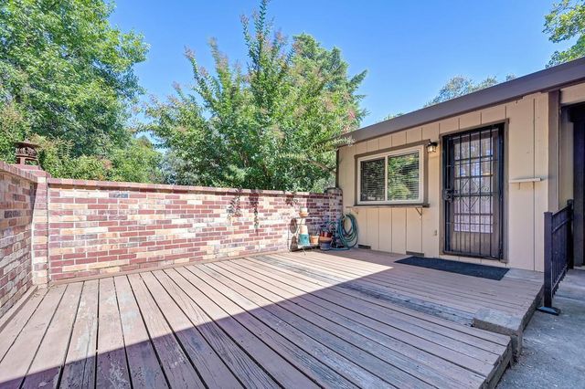 6932 Toluca Ln, Citrus Heights, CA 95621