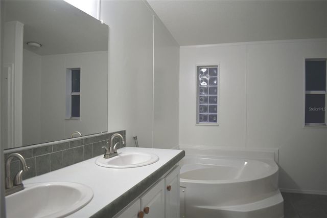 8231 NE 111TH STREET, Bronson, FL 32621