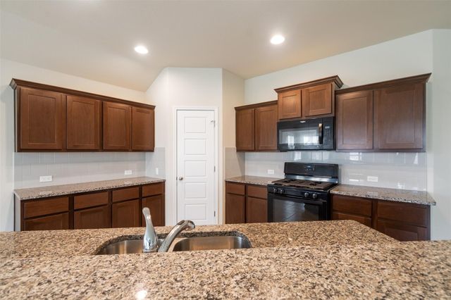 108 Sage Meadows DR, San Marcos, TX 78666