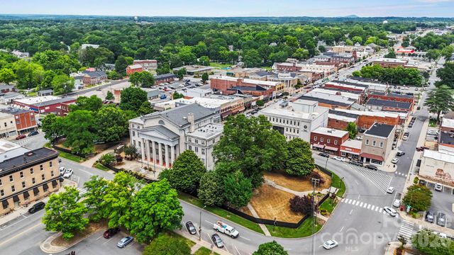 909 Hallman Branch Lane, Lincolnton, NC 28092