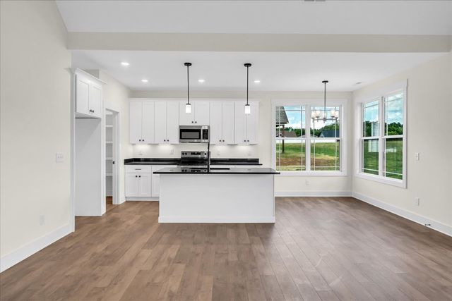 1521 Smartt Station Rd, Morrison, TN 37357