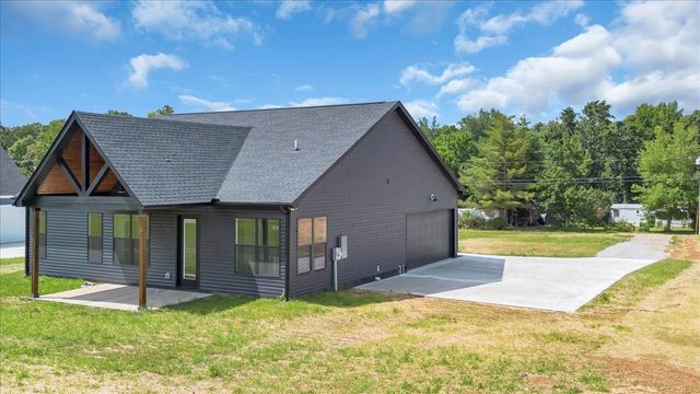 1521 Smartt Station Rd, Morrison, TN 37357