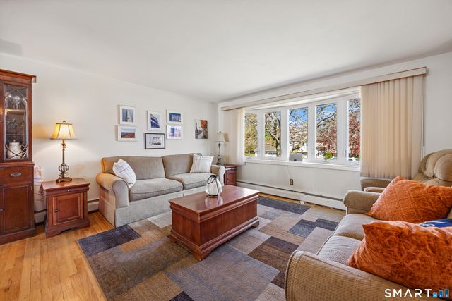 10 Brightwood Lane, Branford, CT 06405