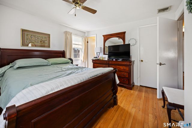 10 Brightwood Lane, Branford, CT 06405